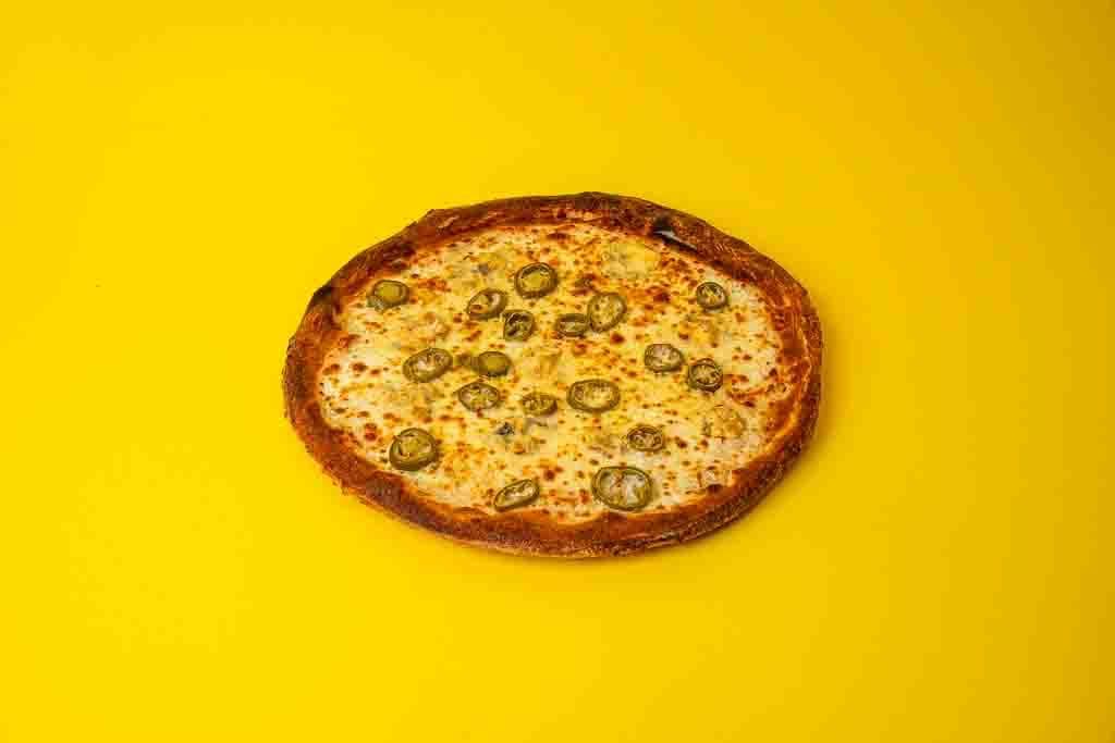 32CM CHILLY CHEESE PIZZA
